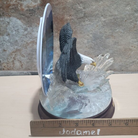 Bradford Exchange Decorative 3 D Plate Flying Eagle Trout Figurine On The Mark F - Picture 11 of 12